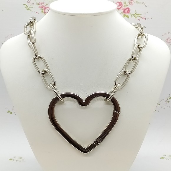 Choker Correntaria com Chaveiro 